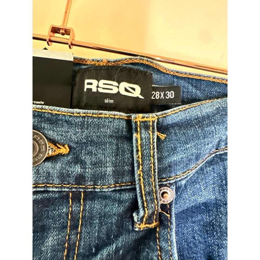 RSQ Tilly’s Men’s Slim Fit Medium Wash Blue Jeans Size 28x30 New - Picture 2 of 4